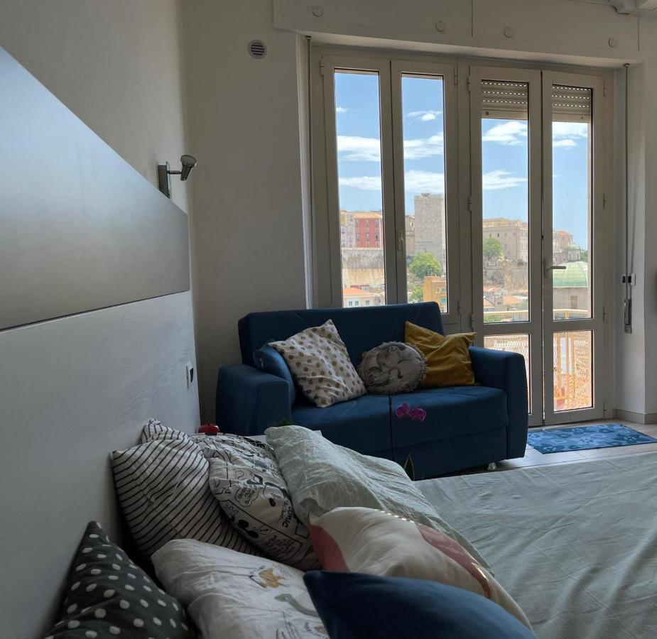 Red Moon Apartment Cagliari Exterior photo