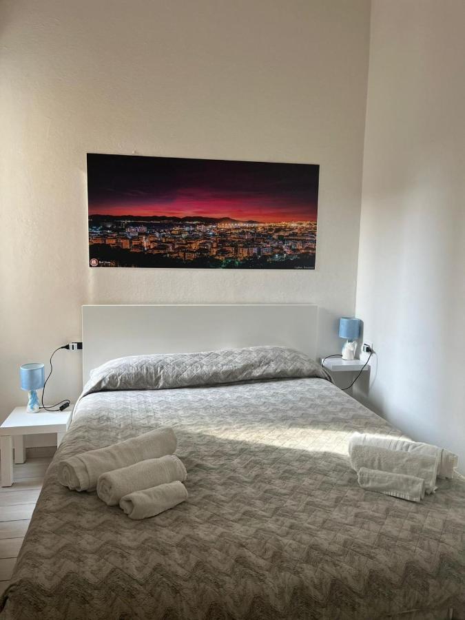 Red Moon Apartment Cagliari Exterior photo