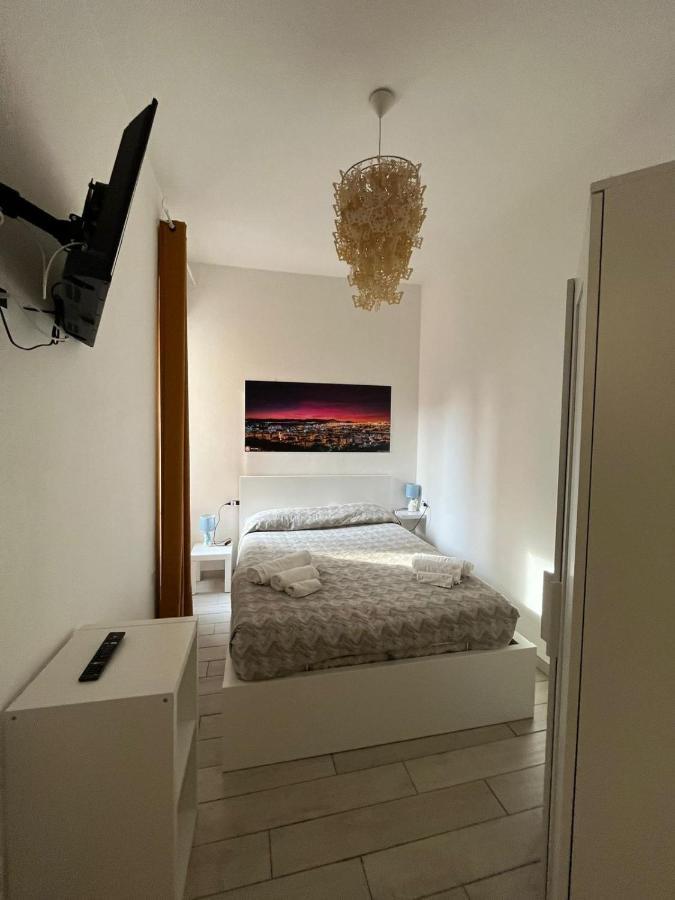 Red Moon Apartment Cagliari Exterior photo